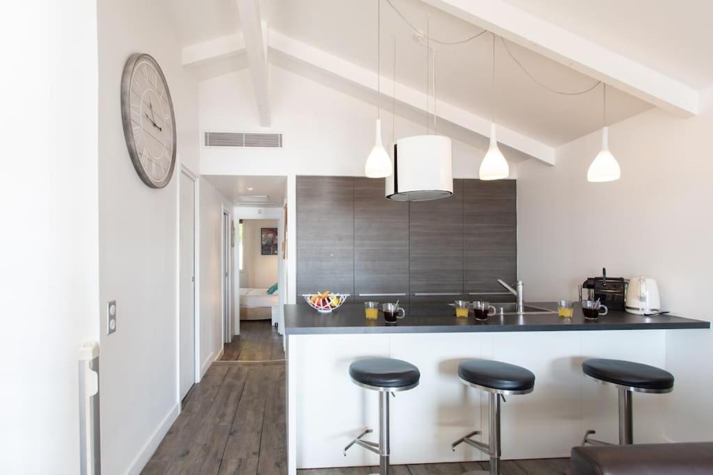 #40 Bright Sea View Suite For 6 2Mins Walk Port & Sea Villefranche-sur-Mer Exterior foto